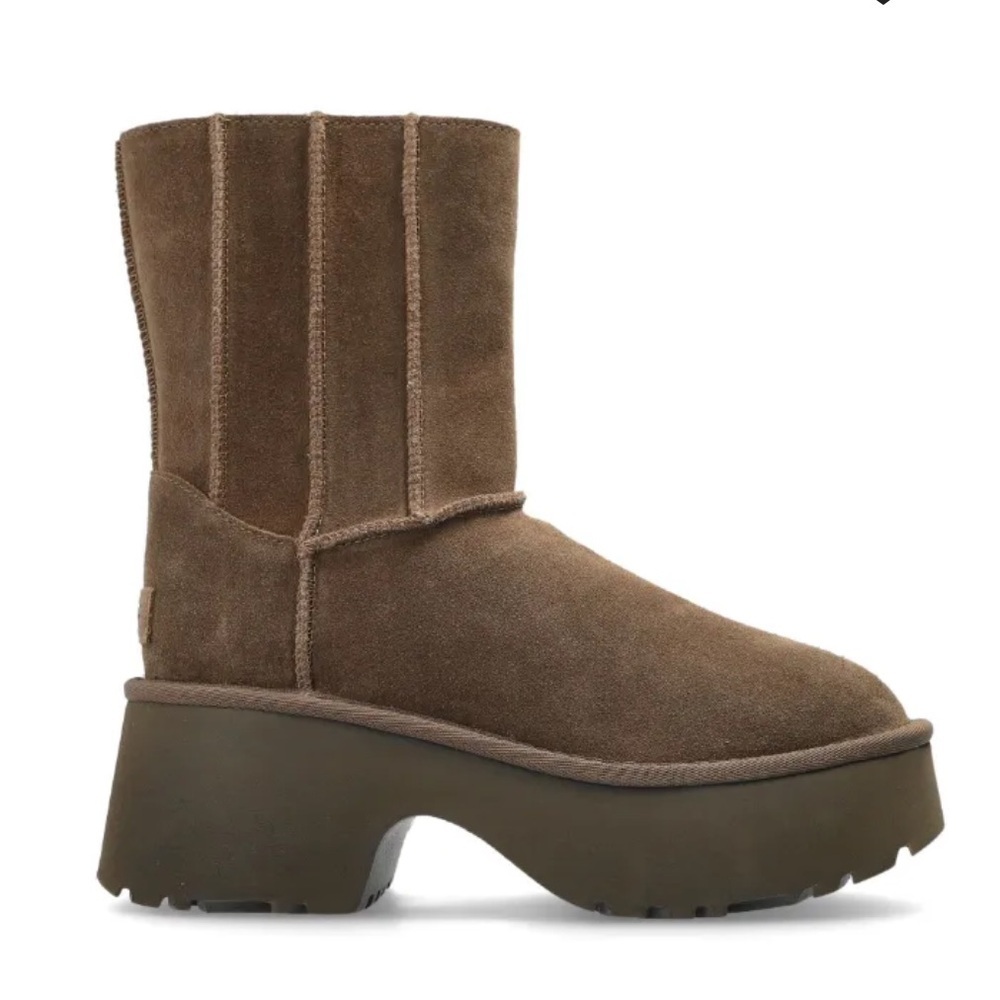 UGG Platform Boots with fur inside, suede outside, new